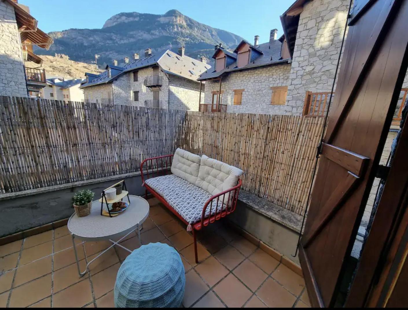 Check-In Casas El Rincon Lägenhet Benasque Exteriör bild